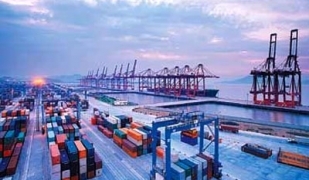 南京港---長(cháng)江第一港的創(chuàng  )新、轉型和跨越